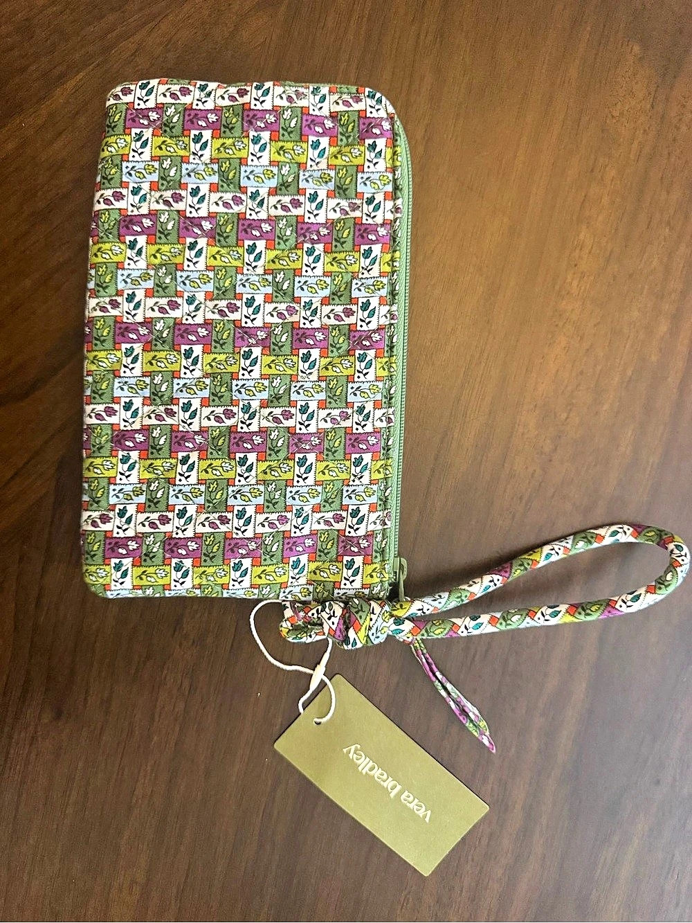 Vera Bradley Zip Wristlet Ribbon Plaid Green & Multicolor